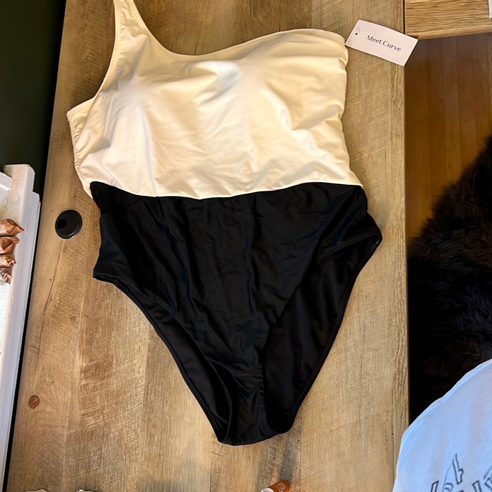 Meet Curve Swimsuit